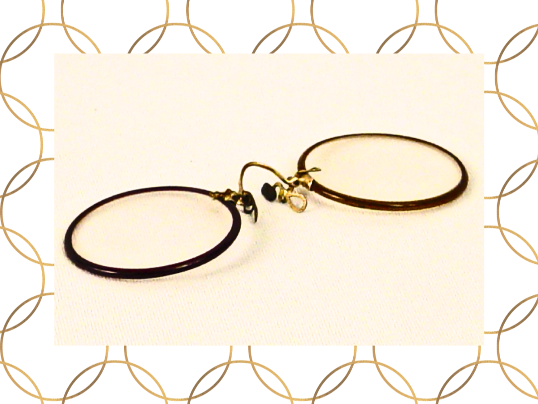 Pince nez glasses